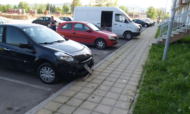 ТРАГЕДИЈА У БАЊАЛУЦИ: Дечак погинуо, па се мајка обесила